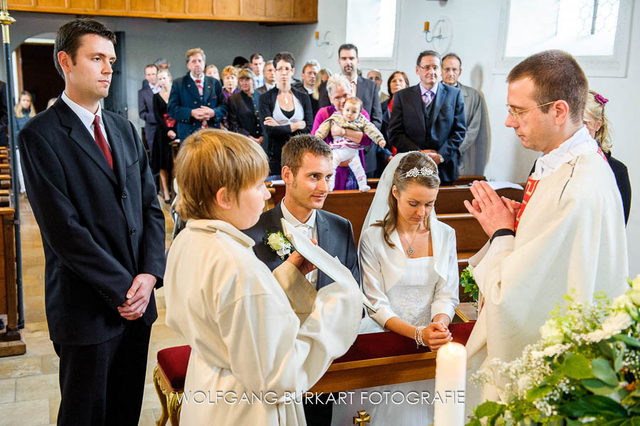 Hochzeit Foto-Reportage München, während der Trauung in Solln