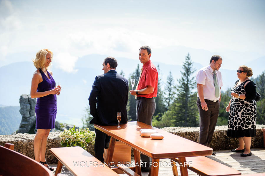 Hochzeit Fotograf München, Hochzeitsgäste im Chiemgau