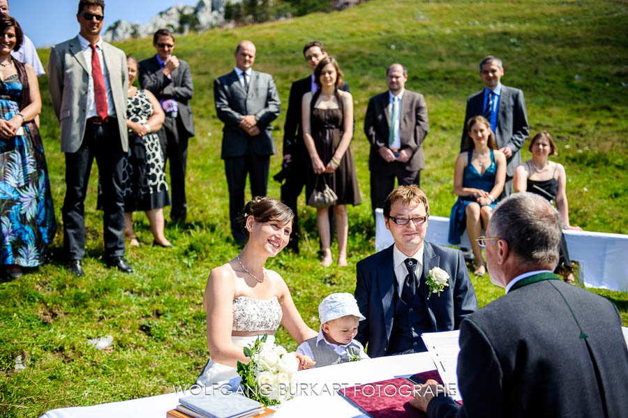 Hochzeit Fotograf Chiemsee, Eheschließung in der freien Natur