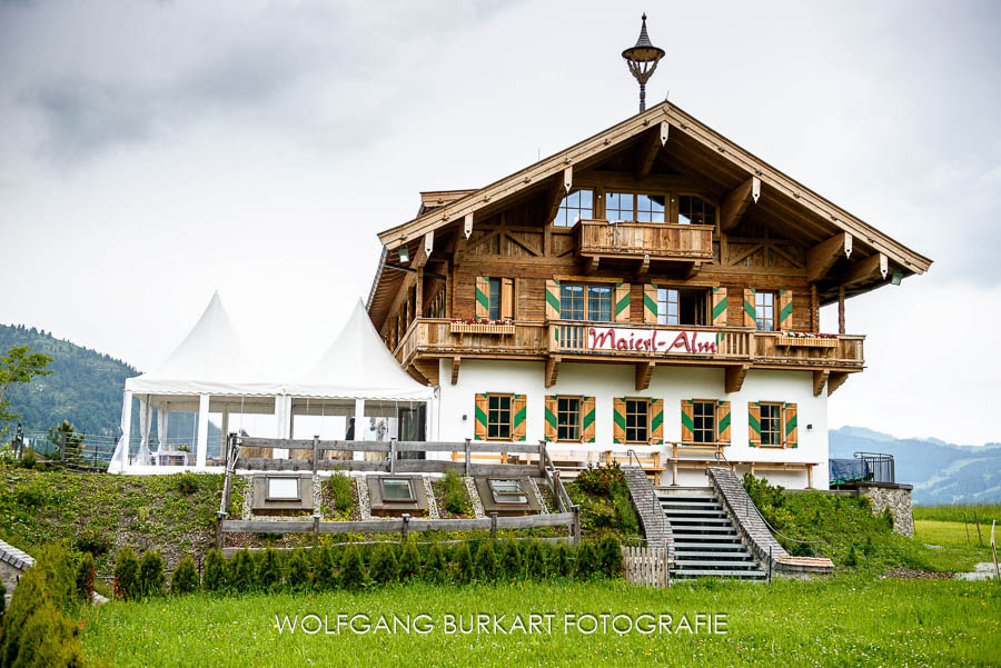 Hochzeitsfotograf aus München in Kitzbühel, Maierl Alm in Kirchberg in Tirol, Austria Österreich