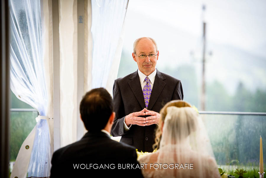 Hochzeitsfotograf aus München in Kitzbühel, Standesbeamter