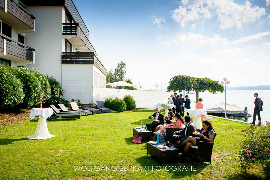 Hochzeit Fotograf Starnberger See, im Garten vom Hotel Leoni