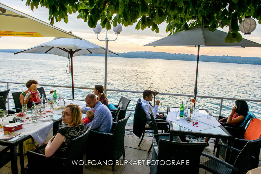 Hochzeit Fotograf Starnberg, Feier auf der Terrasse im Hotel Leoni