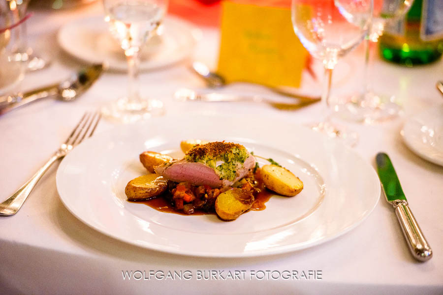 Hochzeits-Fotograf Starnberger See, Hochzeitsmenu Rinderlende mit Kartoffeln