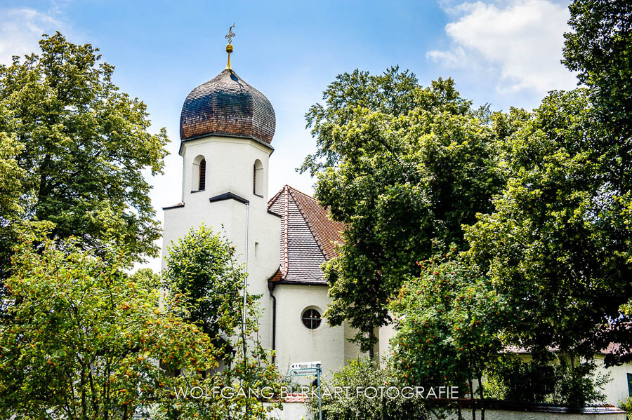 Hochzeitsreportage München, evangelische Christuskirche in Murnau