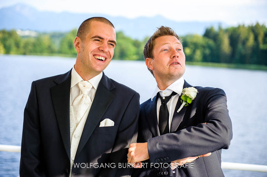 Hochzeit Fotograf Uffing, Bräutigam und Trauzeuge