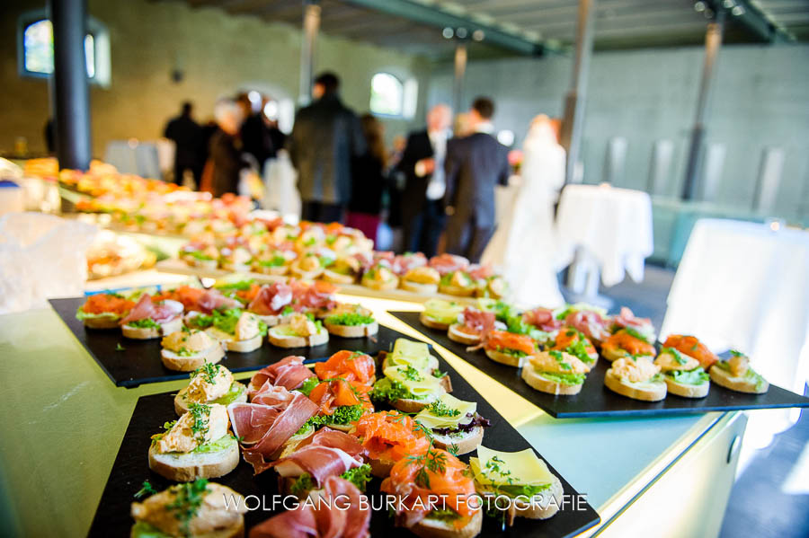 guter Hochzeitsfotograf Fürstenfeldbruck, Snacks beim Sektempfang