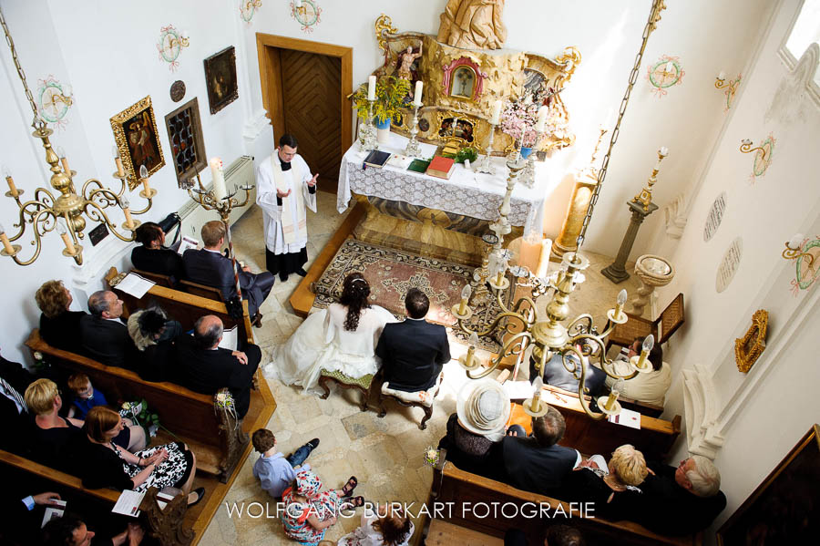 Hochzeit Fotograf Erding bei München, kirchliche Trauung von oben