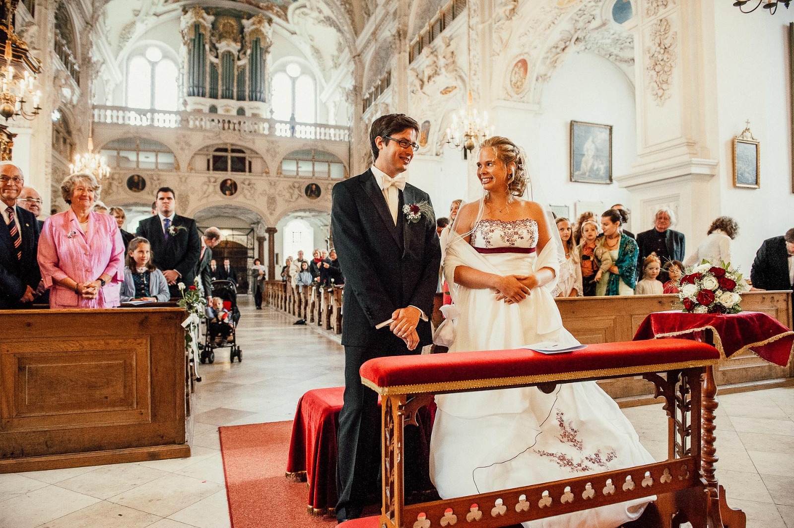 Hochzeitsfotograf aus München, Trauung in Klosterkirche Benediktbeuern